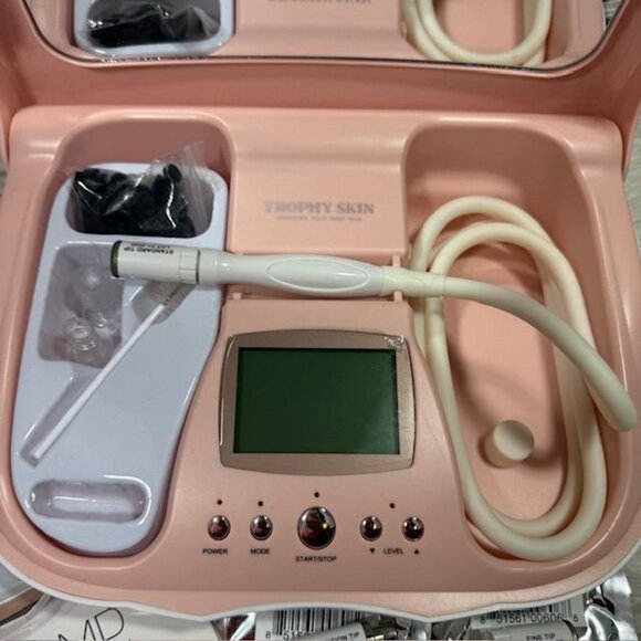 Trophy Skin MicrodermMD Professional-Grade Home Microdermabrasion System - Blush - Picture 2 of 16